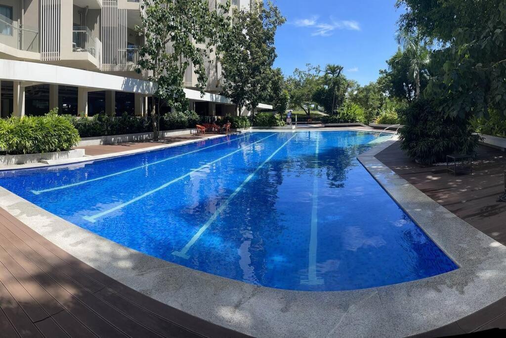 Ma Roberta - Luxurious Tambuli 2 Bed Room Unit Lapu-Lapu City Bagian luar foto